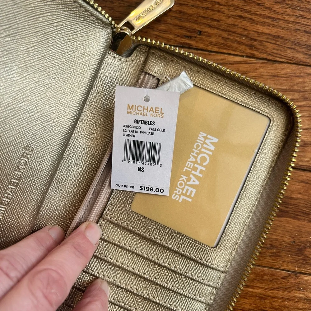 Michael by Michaell Kors sparkly gold wallet wristlet - Picture 4 of 4